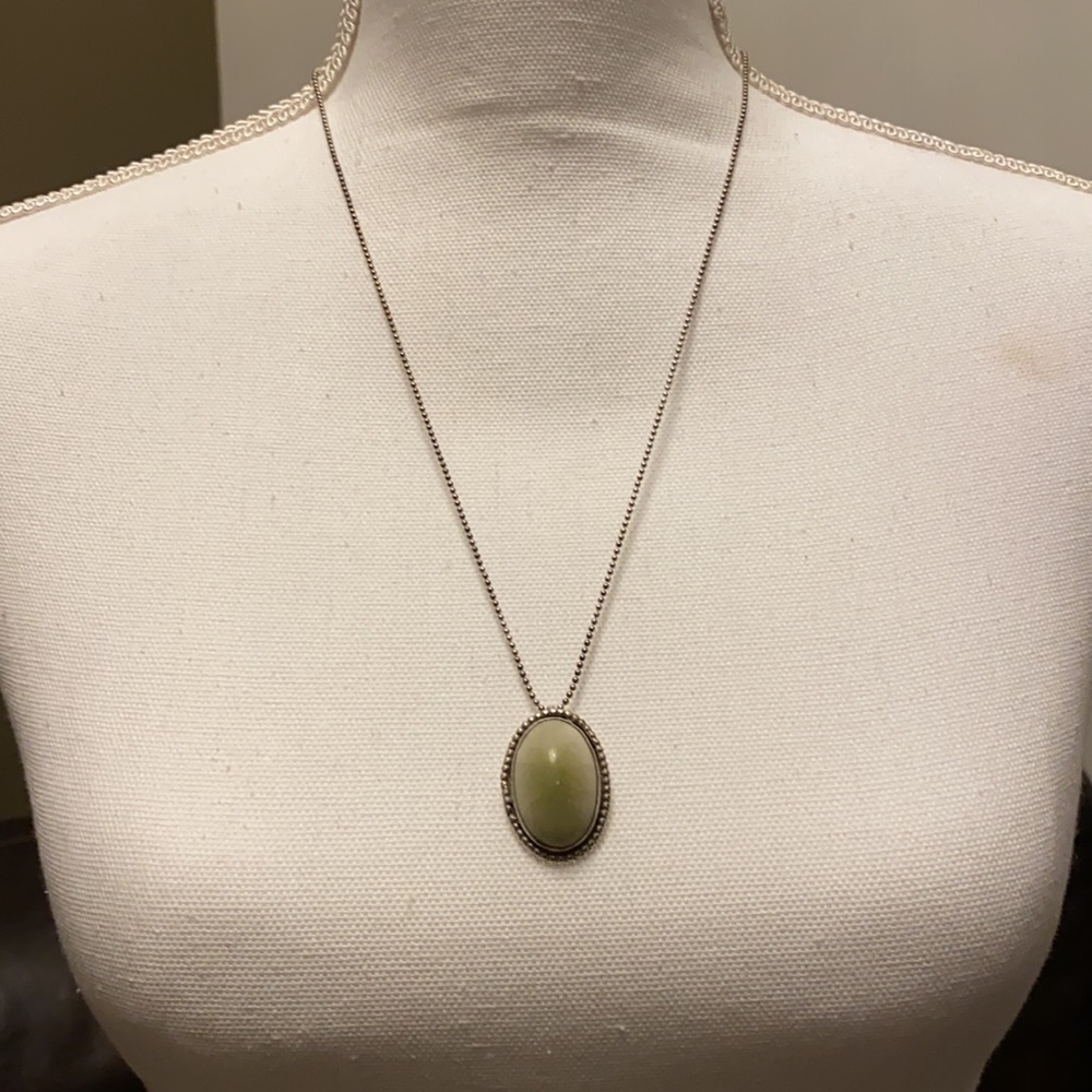 Vintage Oval Jade pendant 925 silver necklace!!